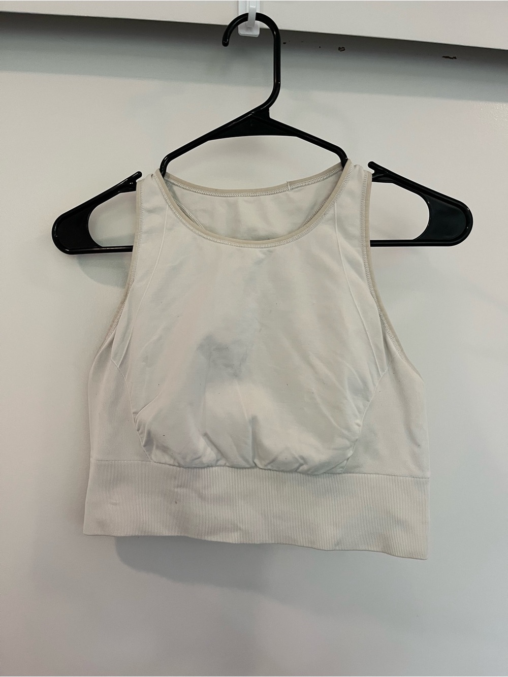 lululemon ebb to train white Sports Bra without tittie pads